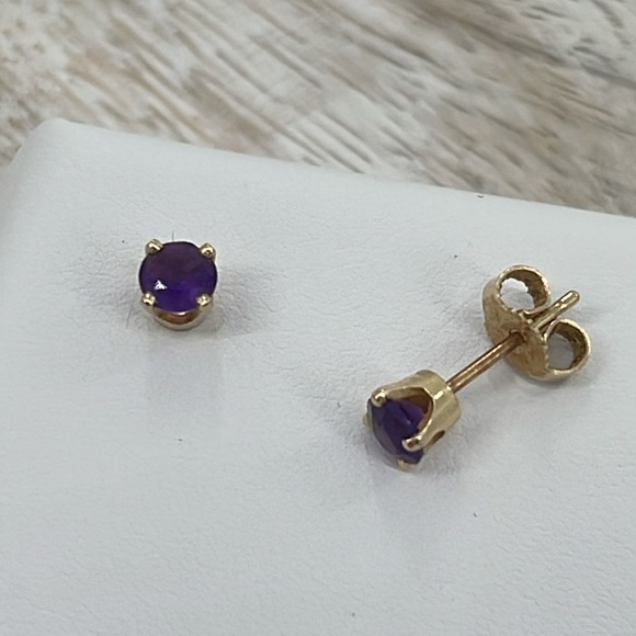 Amethyst Post Earrings - 14k Gold - Picture 1 of 8